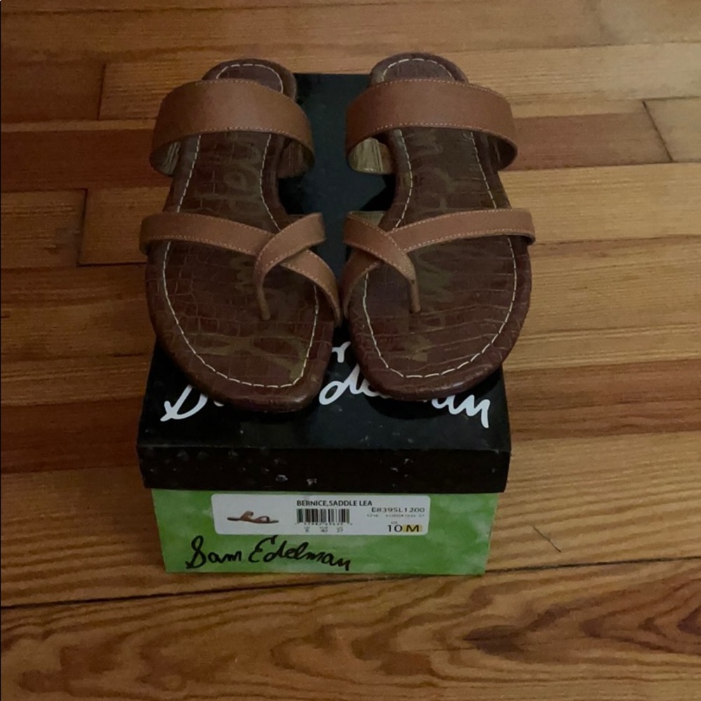 Never been worn in box Sam Edelman Bernice Sandal